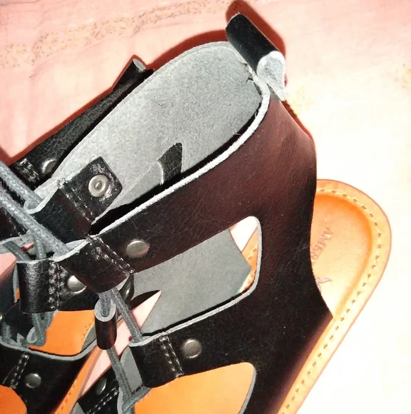 Lace Up Ankle Tie American Eagle Outfitters Black Brown Gladiator Sandals - Picture 3 of 9